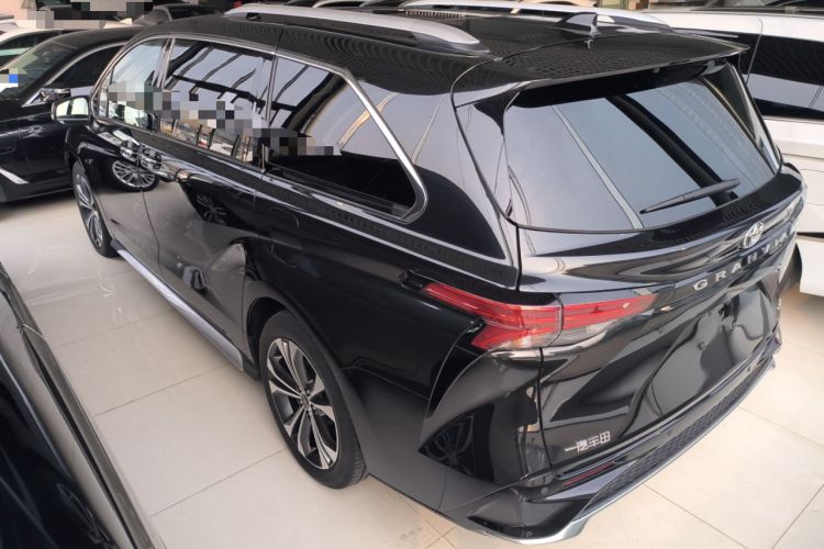 Used Toyota Granvia 2024 2.5L Hybrid Prestige PLUS Edition Rear Left 45 Deg