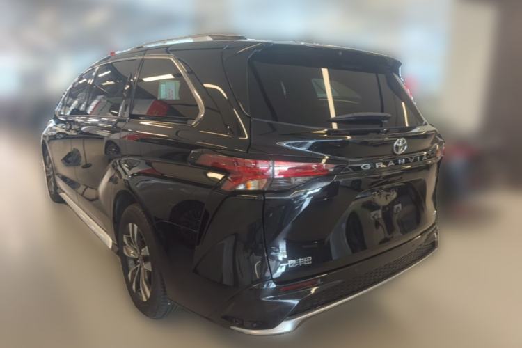 Used Toyota Granvia 2024 2.5L Hybrid Luxury Edition Rear Left 45 Deg