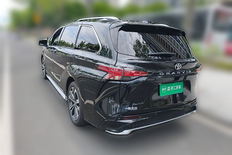 Used Toyota Granvia 2024 2.5L Hybrid Prestige PLUS Edition Rear Left 45 Deg