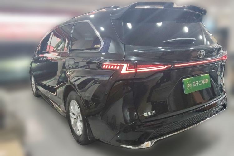 Used Toyota Granvia 2024 2.5L Hybrid Comfort Edition Rear Left 45 Deg