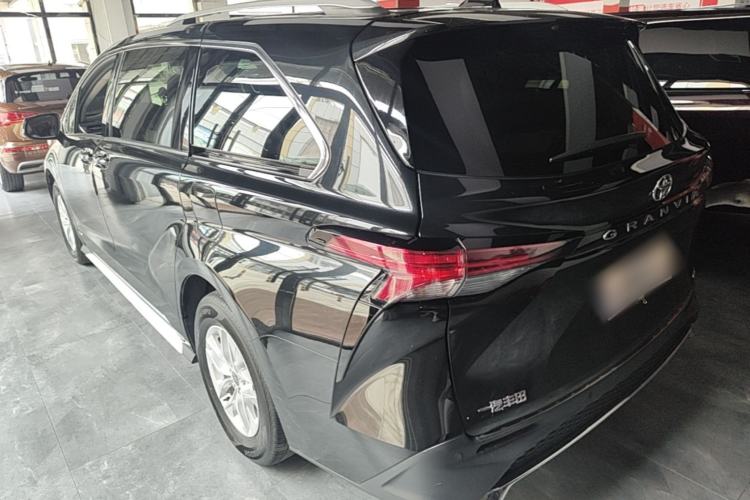 Used Toyota Granvia 2024 2.5L Hybrid Comfort Edition Rear Left 45 Deg