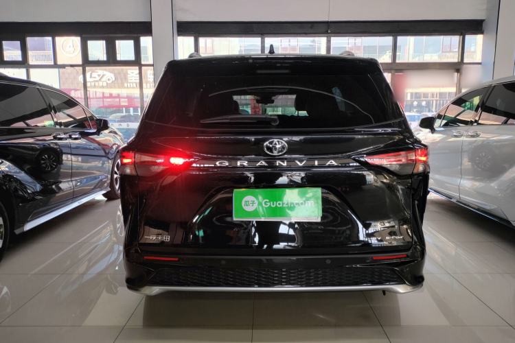 Used Toyota Granvia 2024 2.5L Hybrid Prestige PLUS Four-Wheel Drive Version Rear