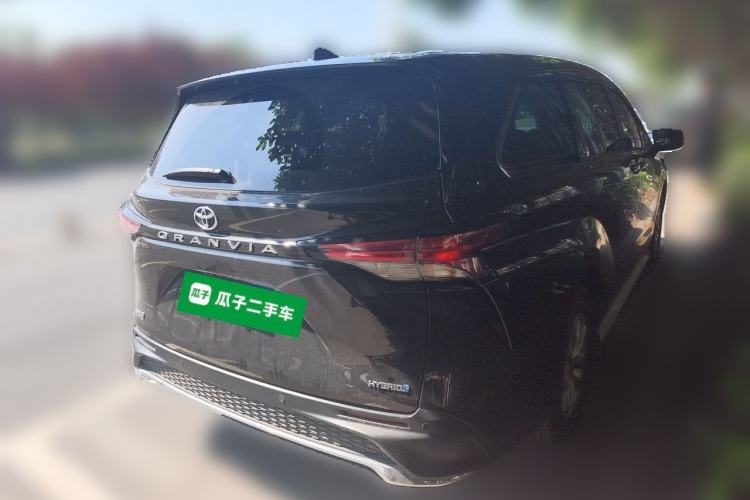 Used Toyota Granvia 2024 2.5L Hybrid Comfort Edition Rear Right 45 Deg