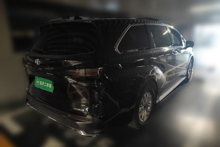 Used Toyota Granvia 2024 2.5L Hybrid Comfort Edition Rear Right 45 Deg