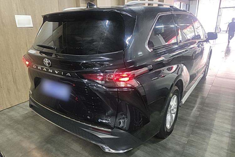 Used Toyota Granvia 2024 2.5L Hybrid Comfort Edition Rear Right 45 Deg