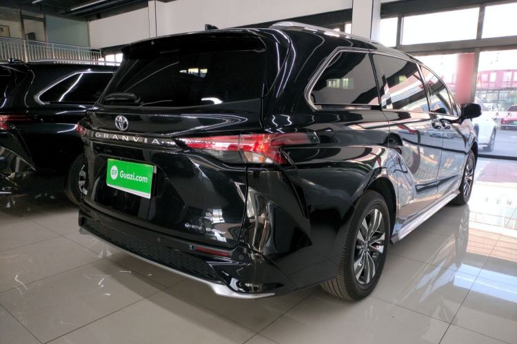 Used Toyota Granvia 2024 2.5L Hybrid Prestige PLUS Four-Wheel Drive Version Rear Right 45 Deg