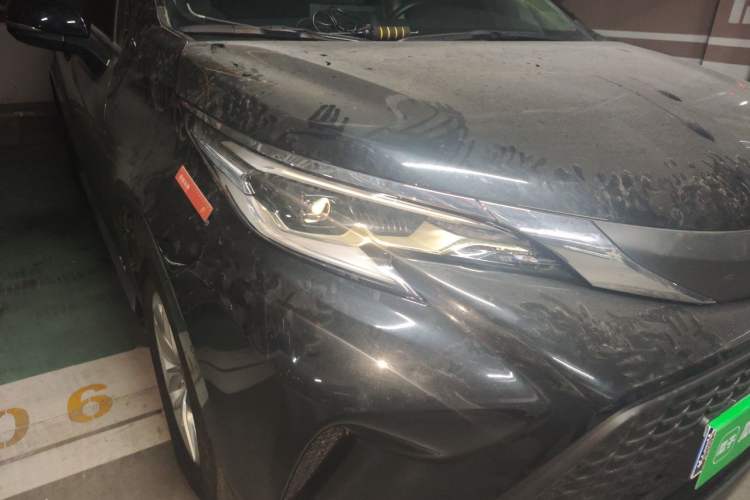 Used Toyota Granvia 2024 2.5L Hybrid Comfort Edition Right Front Headlight