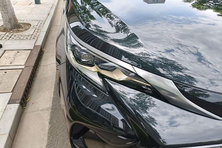 Used Toyota Granvia 2024 2.5L Hybrid Prestige PLUS Edition Right Front Headlight