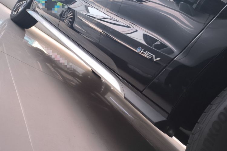 Used Toyota Granvia 2024 2.5L Hybrid Prestige PLUS Edition Right Side Sill