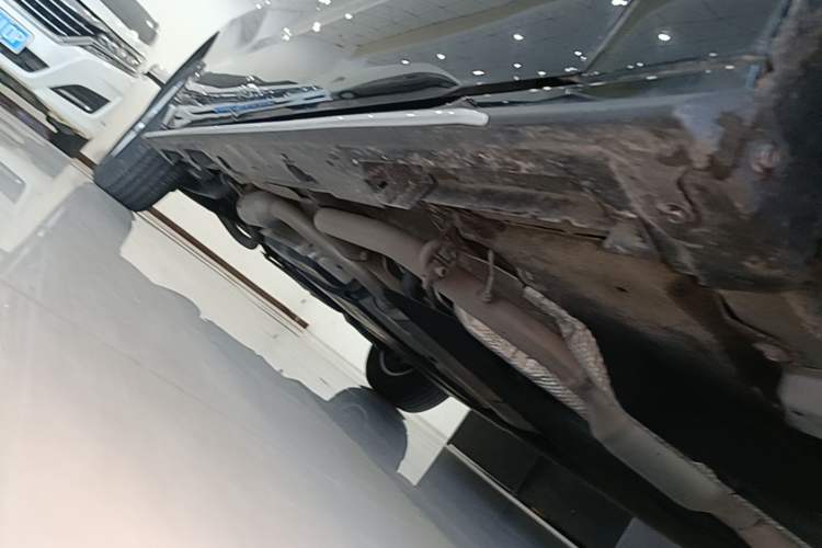Used Toyota Granvia 2024 2.5L Hybrid Comfort Edition Right Side Sill
