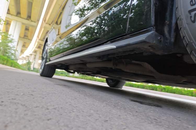 Used Toyota Granvia 2024 2.5L Hybrid Prestige PLUS Edition Right Side Sill