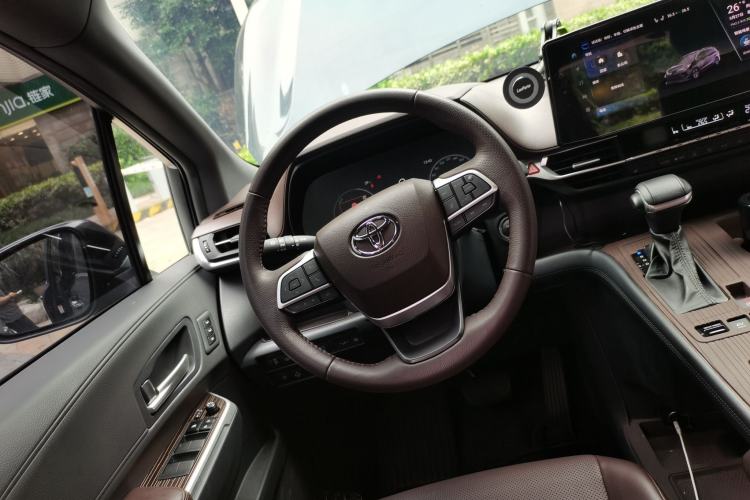 Used Toyota Granvia 2024 2.5L Hybrid Prestige PLUS Four-Wheel Drive Version Steering Wheel
