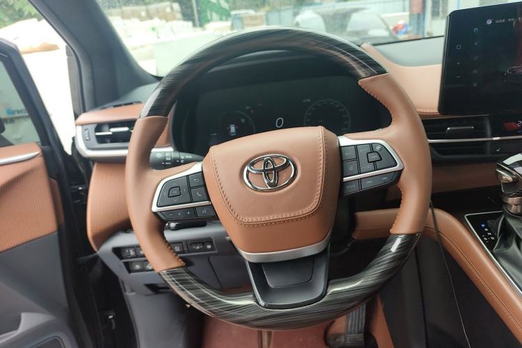 Used Toyota Granvia 2024 2.5L Hybrid Prestige PLUS Edition Steering Wheel