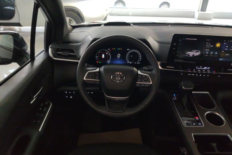 Used Toyota Granvia 2024 2.5L Hybrid Prestige PLUS Edition Steering Wheel