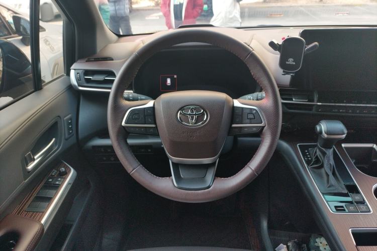 Used Toyota Granvia 2024 2.5L Hybrid Prestige PLUS Four-Wheel Drive Version Steering Wheel