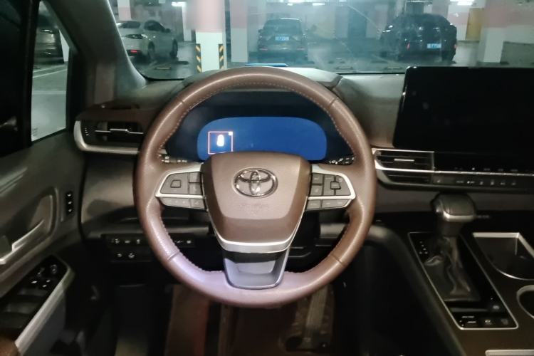 Used Toyota Granvia 2024 2.5L Hybrid Prestige PLUS Four-Wheel Drive Version Steering Wheel