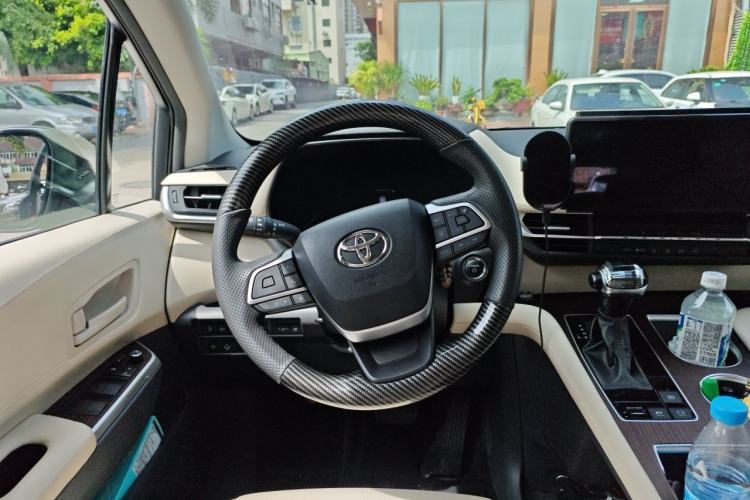 Used Toyota Granvia 2024 2.5L Hybrid Comfort Edition Steering Wheel