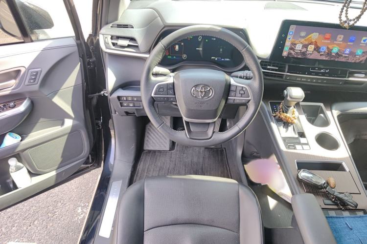 Used Toyota Granvia 2024 2.5L Hybrid Prestige PLUS Edition Steering Wheel