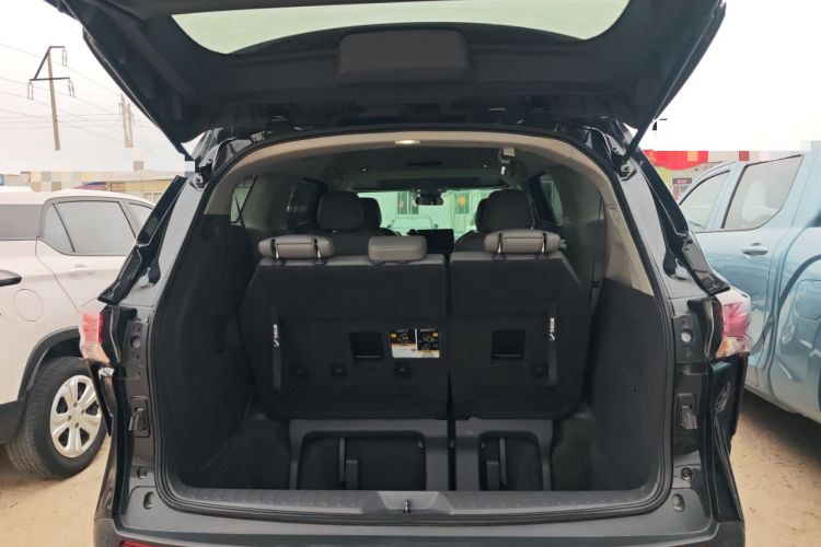 Used Toyota Granvia 2024 2.5L Hybrid Comfort Edition Trunk