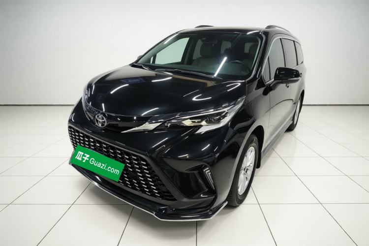 Toyota Granvia 2024 2.5L Hybrid Comfort Edition