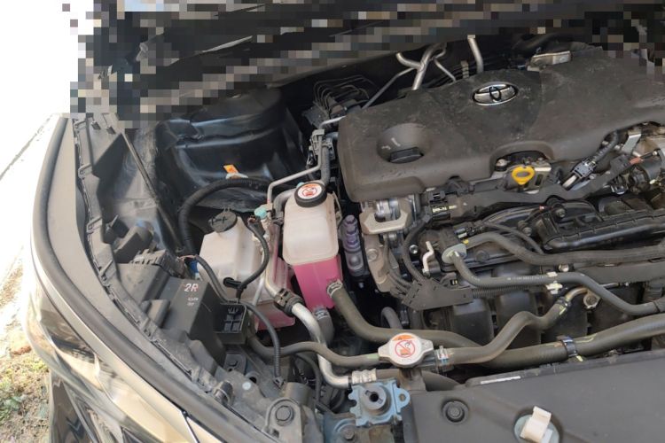 Used Toyota Granvia 2024 2.5L Hybrid Prestige PLUS Four-Wheel Drive Version Engine Bay Right