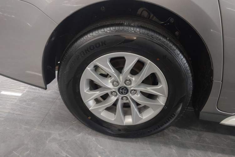 Used Toyota Granvia 2024 2.5L Hybrid Comfort Edition Exterior 2