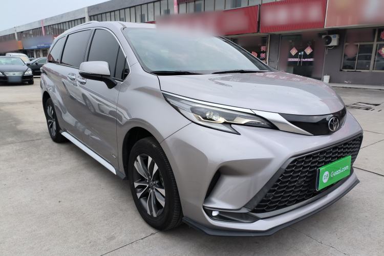 Used Toyota Granvia 2024 2.5L Hybrid Luxury Edition Exterior 2