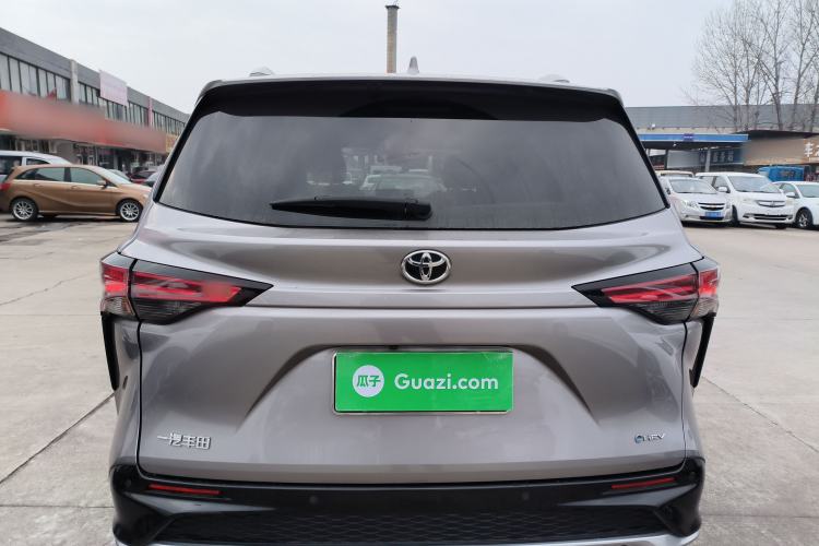 Used Toyota Granvia 2024 2.5L Hybrid Luxury Edition Exterior 4