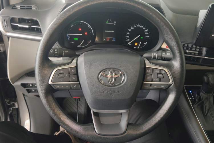 Used Toyota Granvia 2024 2.5L Hybrid Comfort Edition Steering Wheel