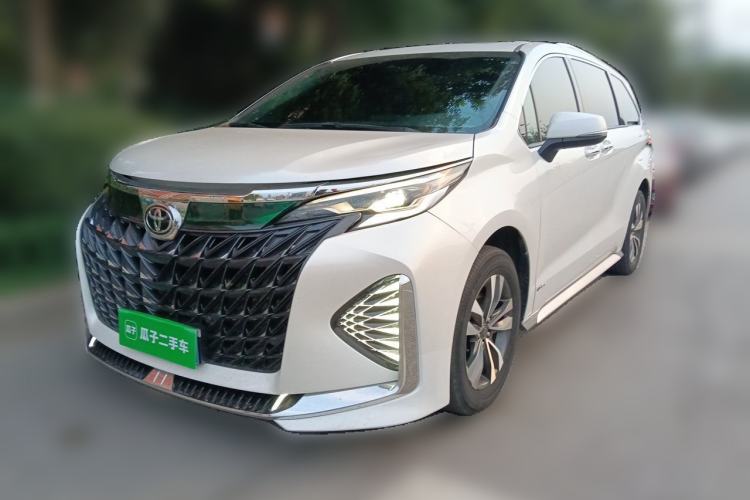 Toyota Granvia 2024 2.5L Hybrid Luxury Edition