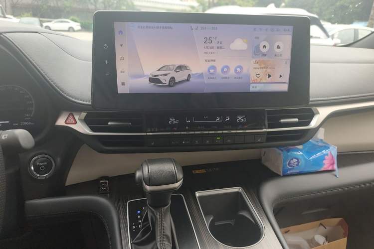 Used Toyota Granvia 2024 2.5L Hybrid Prestige ULTRA Edition Audio And AC Panel