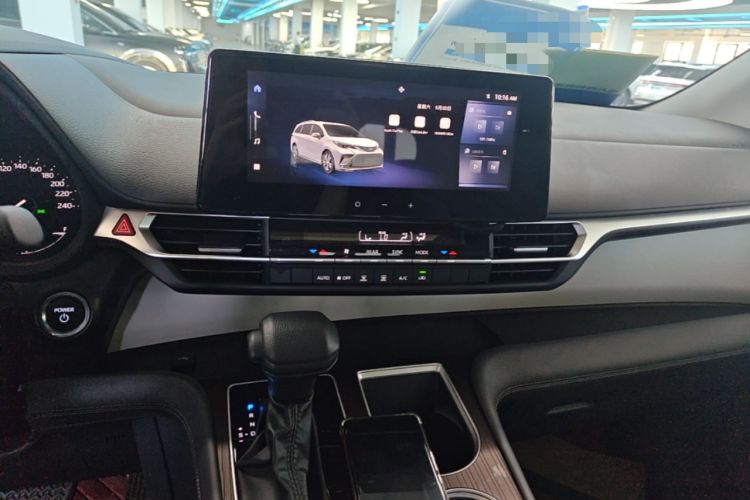 Used Toyota Granvia 2024 2.5L Hybrid Comfort Edition Audio And AC Panel