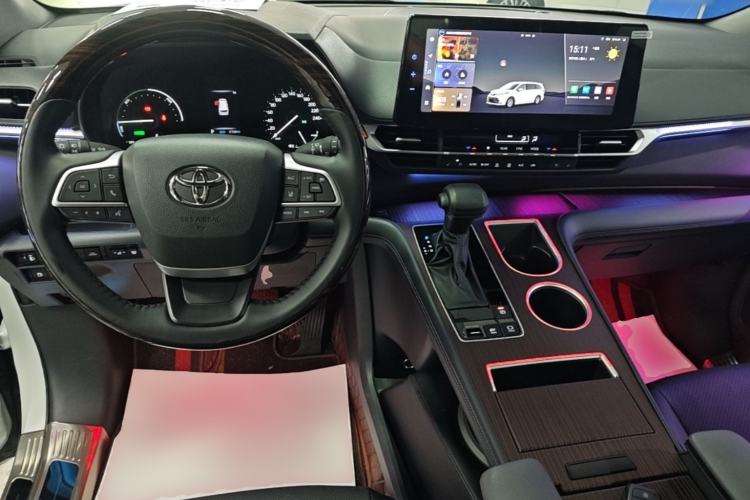 Used Toyota Granvia 2024 2.5L Hybrid Luxury Edition Center Console