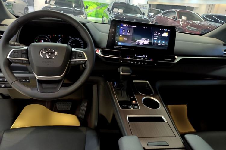Used Toyota Granvia 2024 2.5L Hybrid Prestige PLUS Four-Wheel Drive Version Center Console