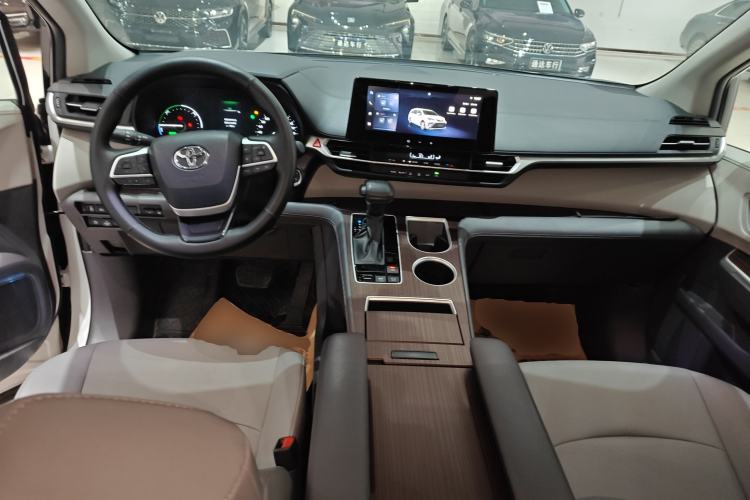 Used Toyota Granvia 2024 2.5L Hybrid Comfort Edition Center Console