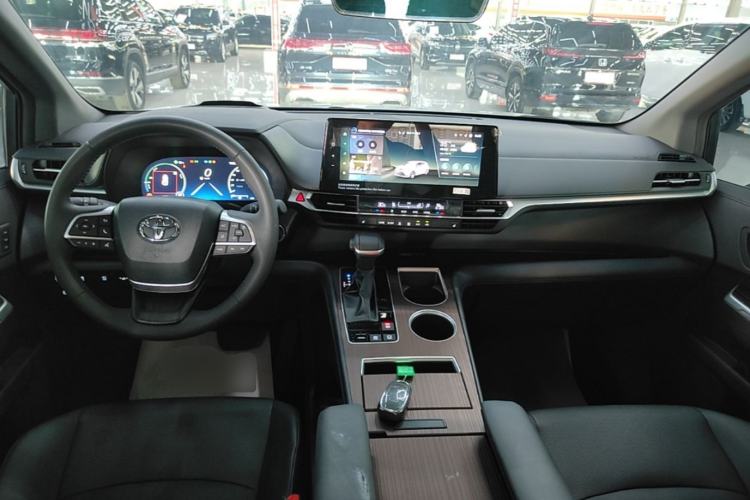 Used Toyota Granvia 2024 2.5L Hybrid Prestige PLUS Edition Center Console