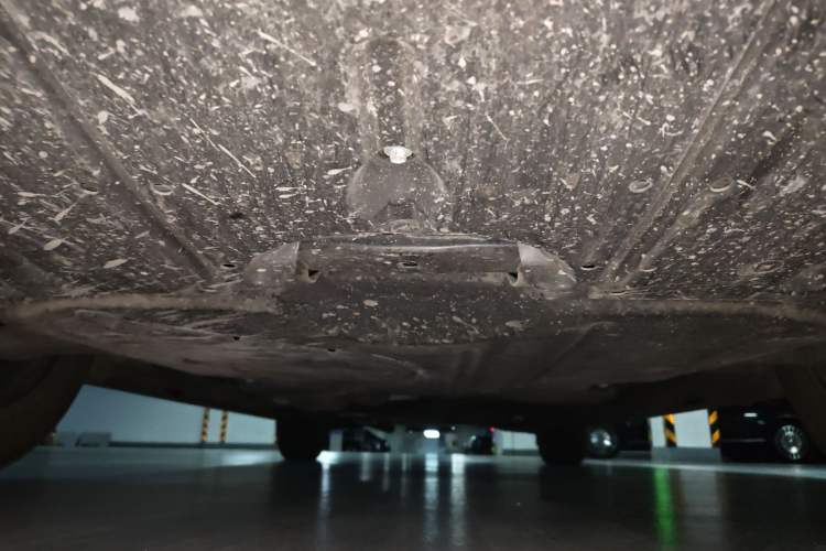 Used Toyota Granvia 2024 2.5L Hybrid Prestige PLUS Four-Wheel Drive Version Chassis Front