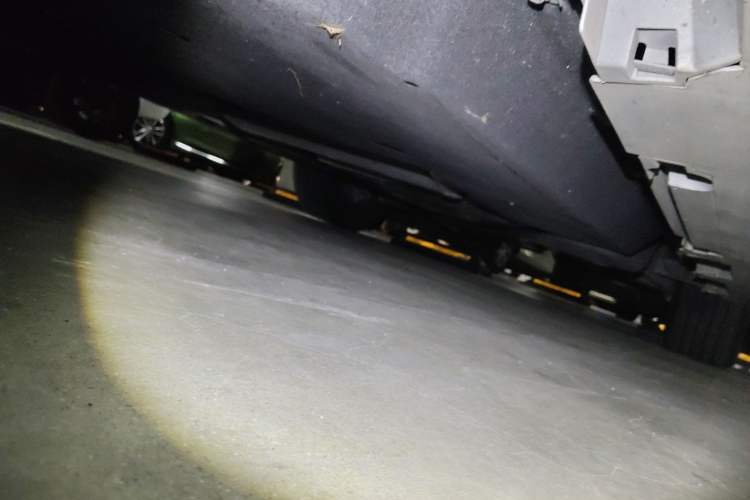 Used Toyota Granvia 2024 2.5L Hybrid Prestige PLUS Four-Wheel Drive Version Chassis Front Left
