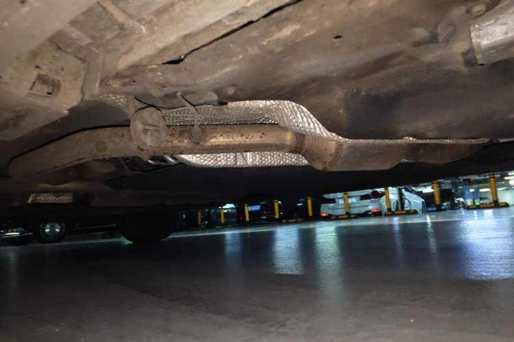 Used Toyota Granvia 2024 2.5L Hybrid Prestige PLUS Four-Wheel Drive Version Chassis Front Right