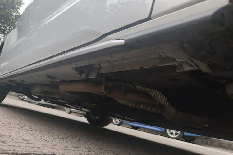 Used Toyota Granvia 2024 2.5L Hybrid Prestige ULTRA Edition Chassis Front Right