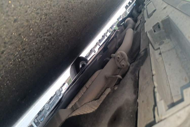 Used Toyota Granvia 2024 2.5L Hybrid Prestige PLUS Four-Wheel Drive Version Chassis Front Right