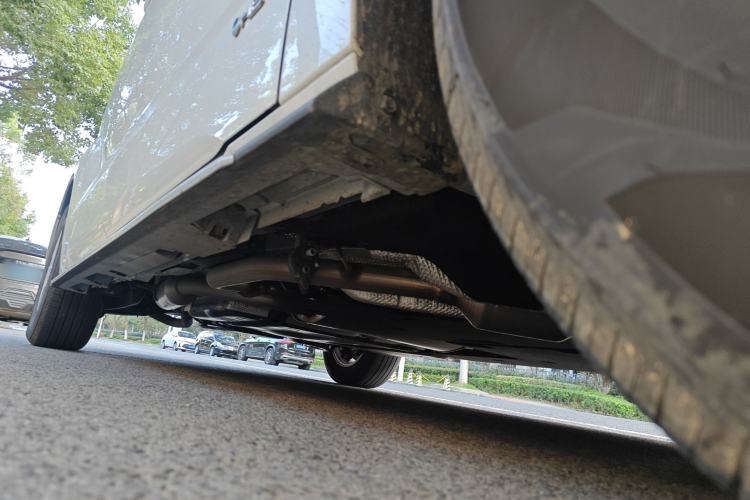 Used Toyota Granvia 2024 2.5L Hybrid Comfort Edition Chassis Front Right