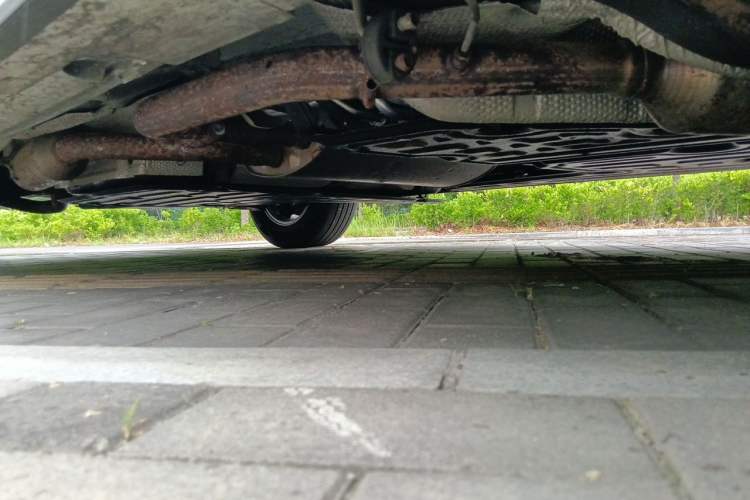 Used Toyota Granvia 2024 2.5L Hybrid Comfort Edition Chassis Front Right