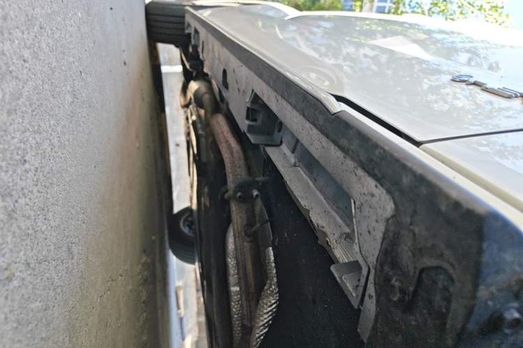 Used Toyota Granvia 2024 2.5L Hybrid Prestige PLUS Four-Wheel Drive Version Chassis Front Right