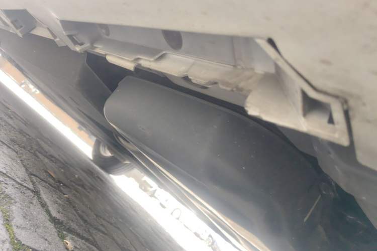 Used Toyota Granvia 2024 2.5L Hybrid Comfort Edition Chassis Rear Left