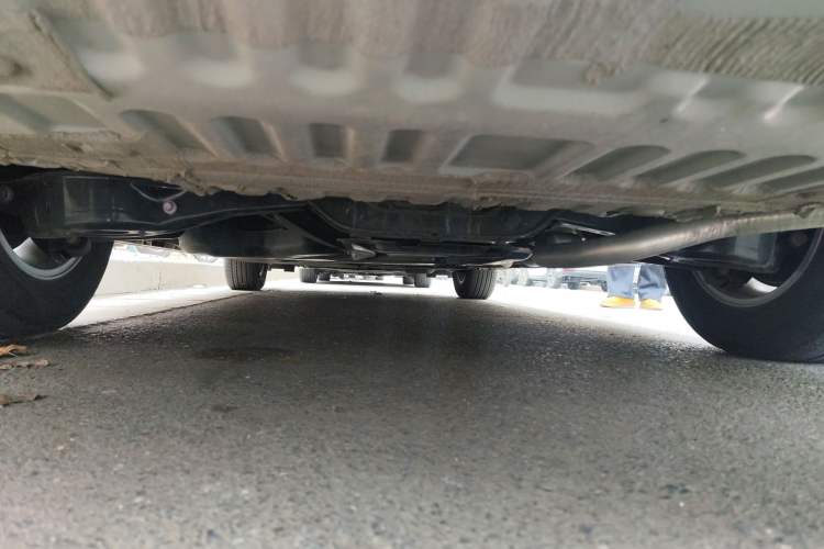 Used Toyota Granvia 2024 2.5L Hybrid Comfort Edition Chassis Rear