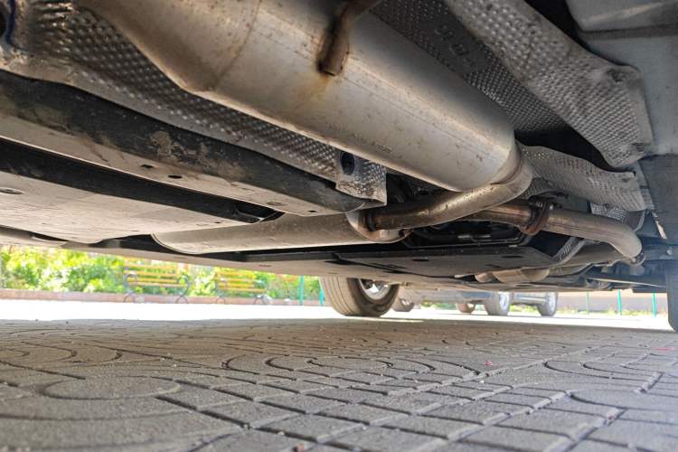 Used Toyota Granvia 2024 2.5L Hybrid Comfort Edition Chassis Rear Right