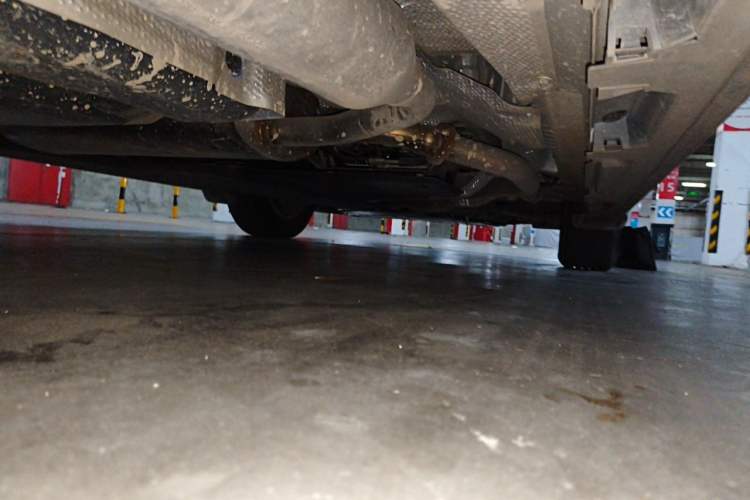 Used Toyota Granvia 2024 2.5L Hybrid Comfort Edition Chassis Rear Right