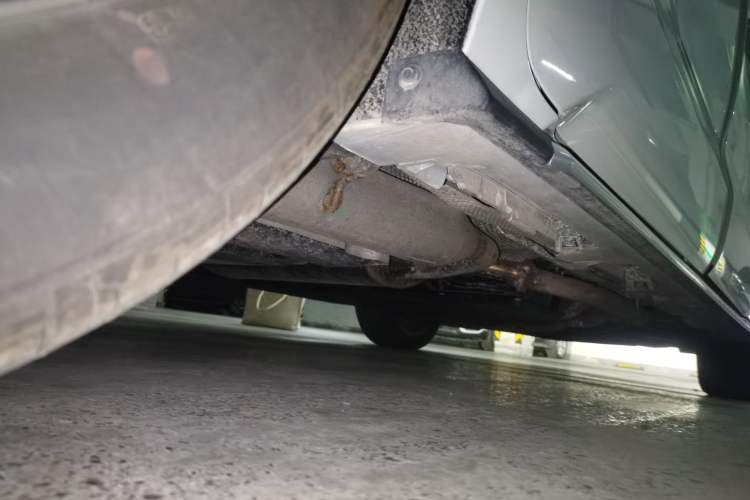 Used Toyota Granvia 2024 2.5L Hybrid Prestige ULTRA Edition Chassis Rear Right