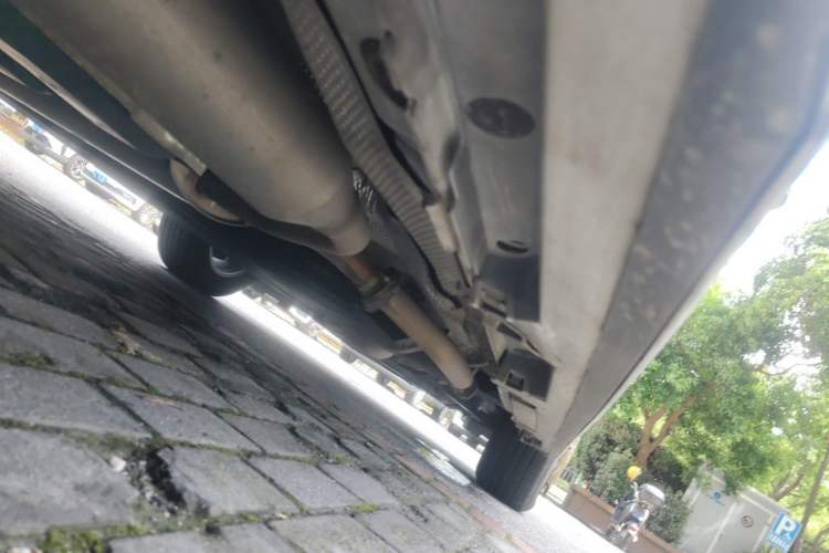 Used Toyota Granvia 2024 2.5L Hybrid Comfort Edition Chassis Rear Right